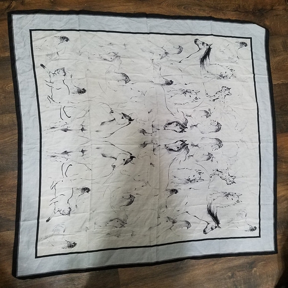 Aminal print scarf - Picture 3 of 8